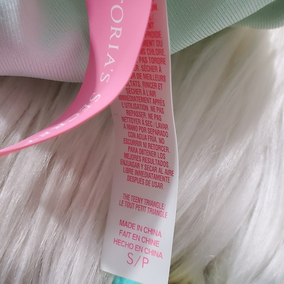 Victoria's secret bikini top size Small - Picture 3 of 3